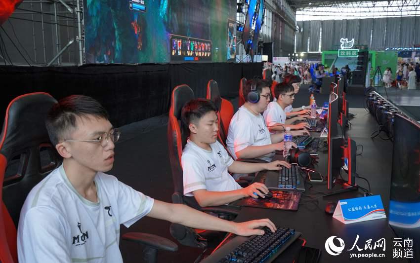 曾为他制定 曾为他制定